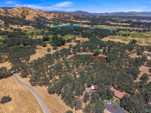 608 Dixon Dr, Lakeport, CA 95453
