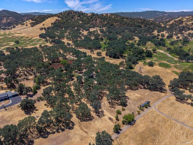 608 Dixon Dr, Lakeport, CA 95453