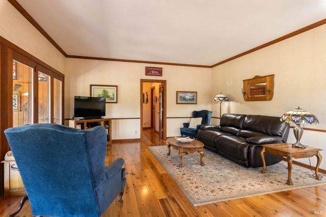 608 Dixon Dr, Lakeport, CA 95453