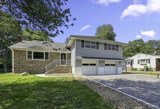 5 Carl Drive, Fairfield, NJ 07004