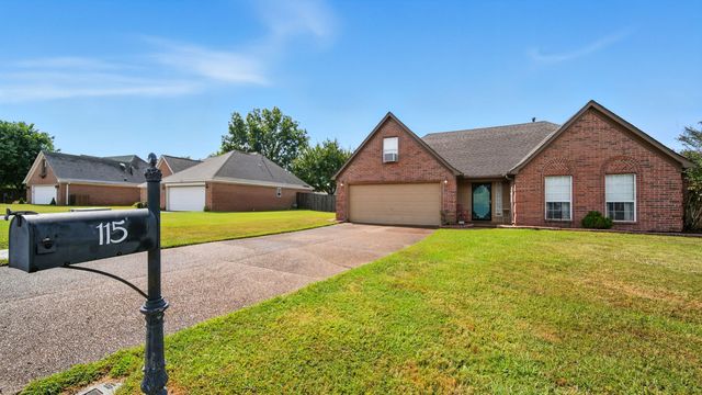 115 Lakewood Dr, Oakland, TN 38060