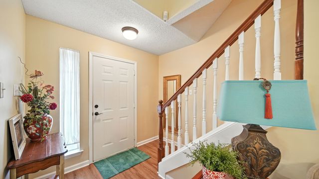 115 Lakewood Dr, Oakland, TN 38060