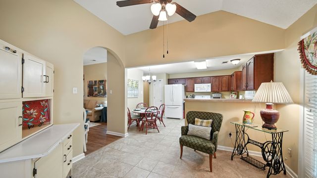 115 Lakewood Dr, Oakland, TN 38060