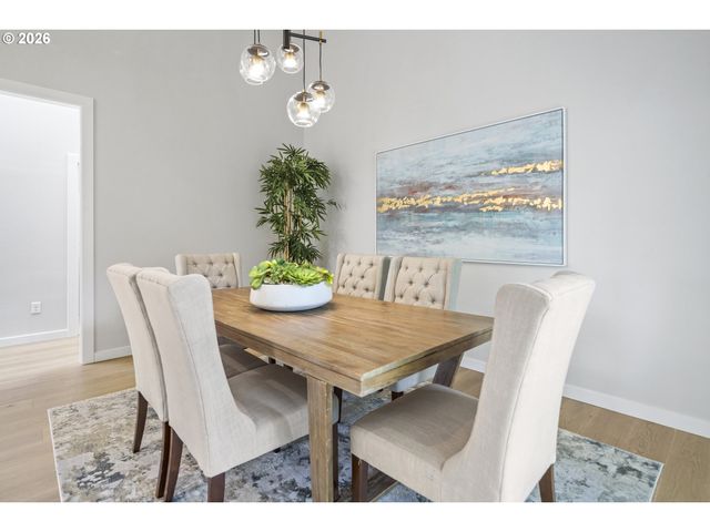 1410 WOODLAND Ter, Lake Oswego, OR 97034