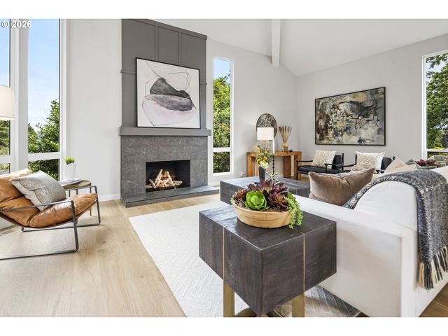 1410 WOODLAND Ter, Lake Oswego, OR 97034