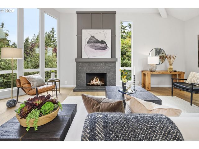 1410 WOODLAND Ter, Lake Oswego, OR 97034