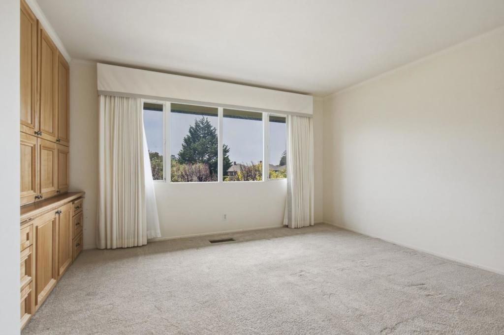 Image 16 of property listing at 201 Del Mesa Carmel, Carmel, CA 93923