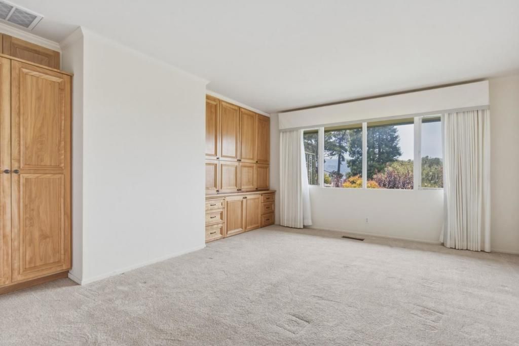 Image 17 of property listing at 201 Del Mesa Carmel, Carmel, CA 93923