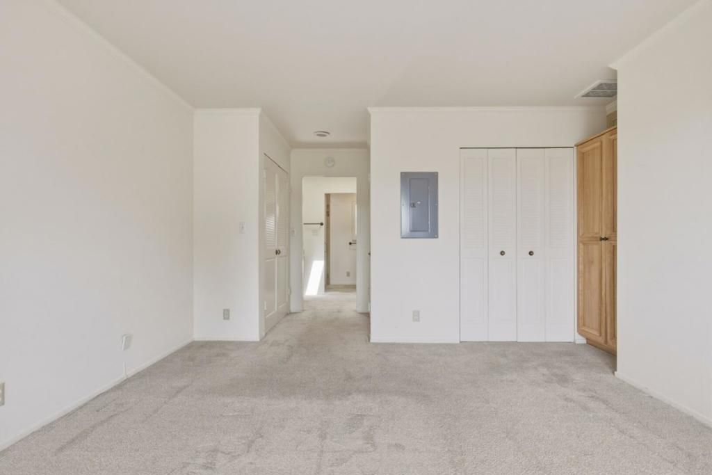 Image 18 of property listing at 201 Del Mesa Carmel, Carmel, CA 93923