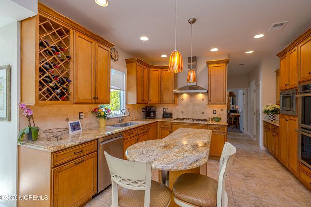6 Buck Drive, Freehold, NJ 07728