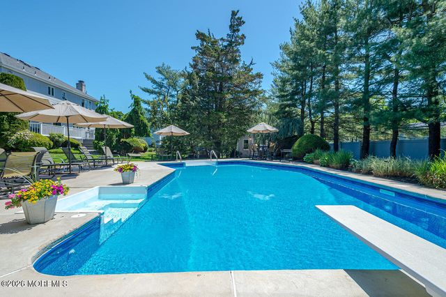 6 Buck Drive, Freehold, NJ 07728