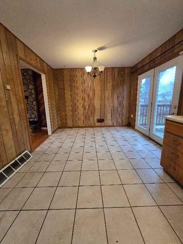 4117 S McCoy Street, Independence, MO 64055