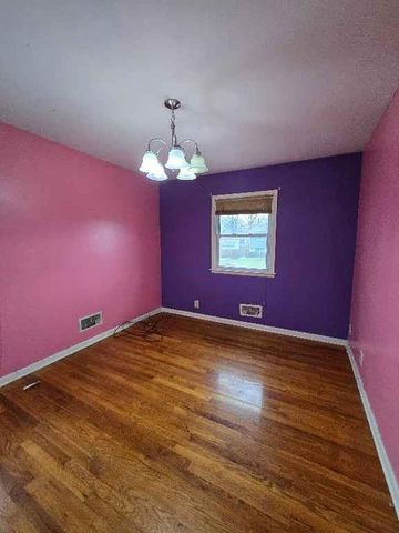 4117 S McCoy Street, Independence, MO 64055