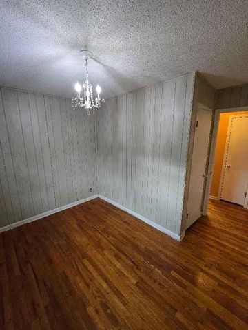 4117 S McCoy Street, Independence, MO 64055