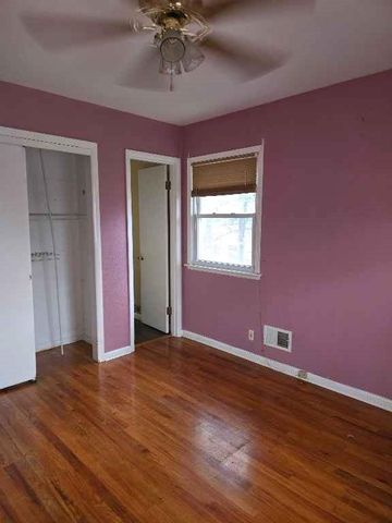 4117 S McCoy Street, Independence, MO 64055