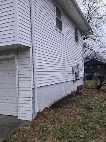 4117 S McCoy Street, Independence, MO 64055