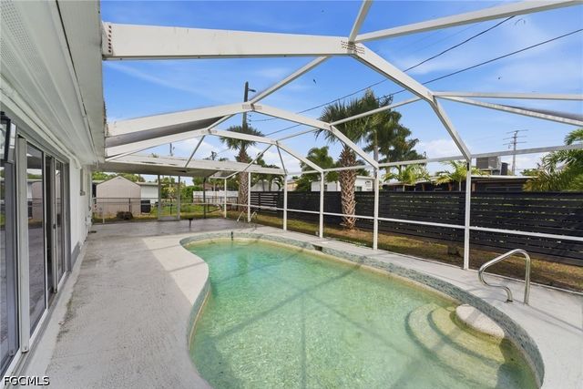1637 Winkler AVE, Fort Myers, FL 33901