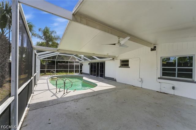 1637 Winkler AVE, Fort Myers, FL 33901