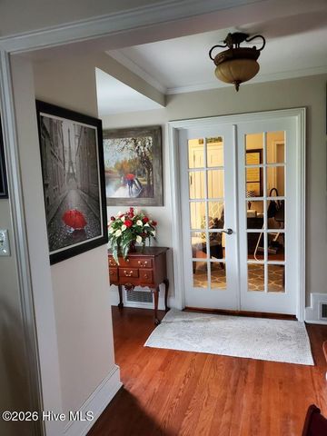 227 E College Street, Whiteville, NC 28472