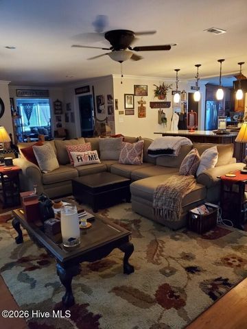 227 E College Street, Whiteville, NC 28472