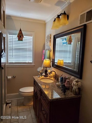 227 E College Street, Whiteville, NC 28472