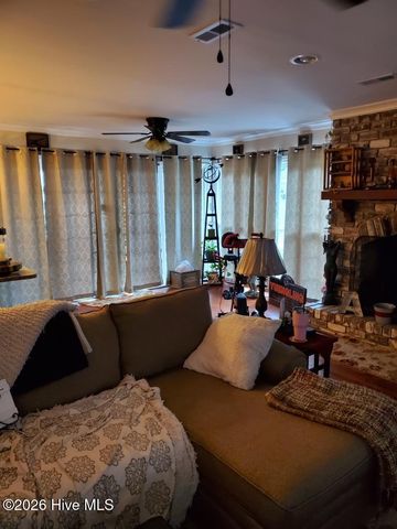 227 E College Street, Whiteville, NC 28472