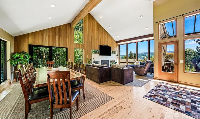 9426 SE 52nd Street, Mercer Island, WA 98040
