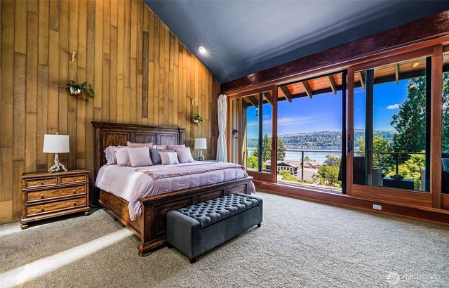 9426 SE 52nd Street, Mercer Island, WA 98040