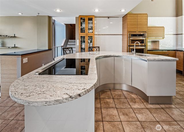 9426 SE 52nd Street, Mercer Island, WA 98040