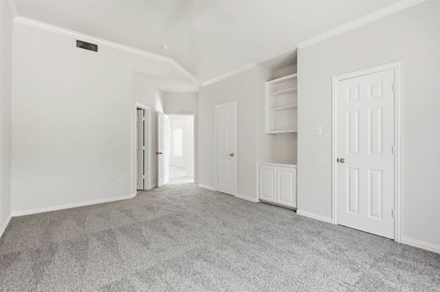 121 Wildwood Court 300, Grapevine, TX 76051