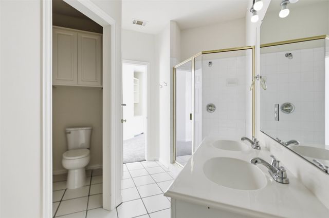 121 Wildwood Court 300, Grapevine, TX 76051