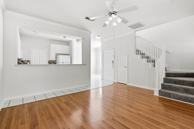 121 Wildwood Court 300, Grapevine, TX 76051