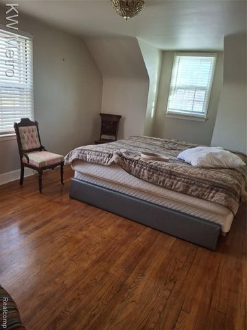 14833 Artesian Artesian Street, Detroit, MI 48223