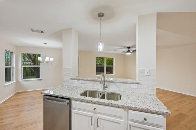720 Goldenrod ST, Kyle, TX 78640