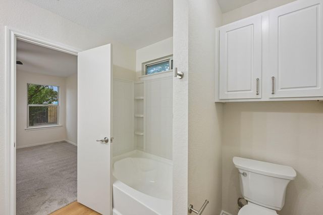720 Goldenrod ST, Kyle, TX 78640