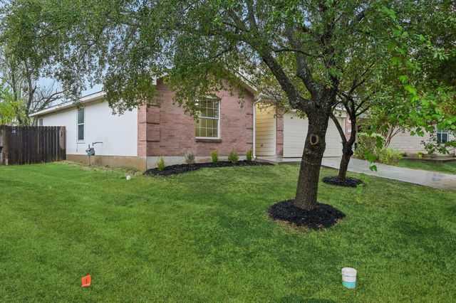720 Goldenrod ST, Kyle, TX 78640