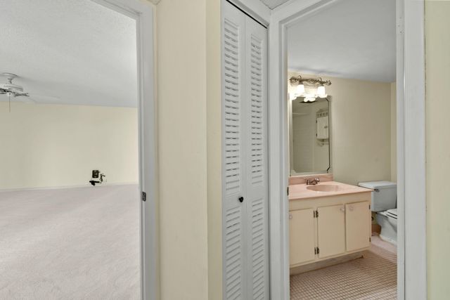 2800 N Ocean Drive A-8b, Singer Island, FL 33404