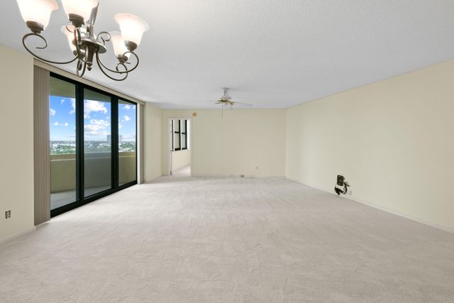 2800 N Ocean Drive A-8b, Singer Island, FL 33404