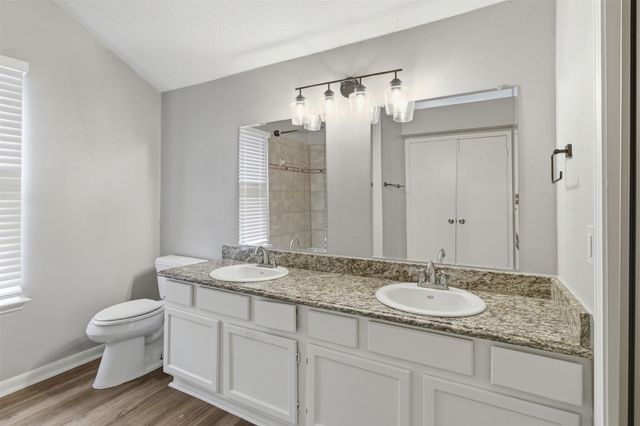 2462 Claremont Drive, Grand Prairie, TX 75052