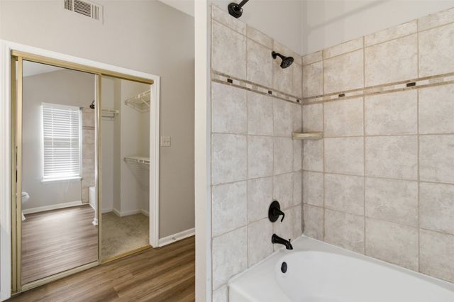2462 Claremont Drive, Grand Prairie, TX 75052