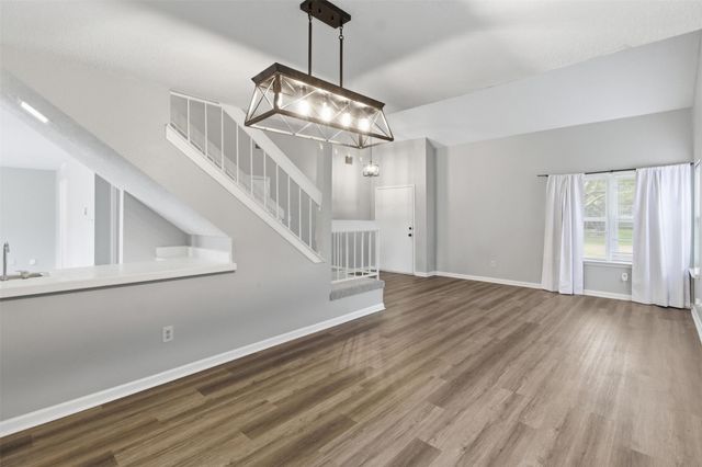 2462 Claremont Drive, Grand Prairie, TX 75052