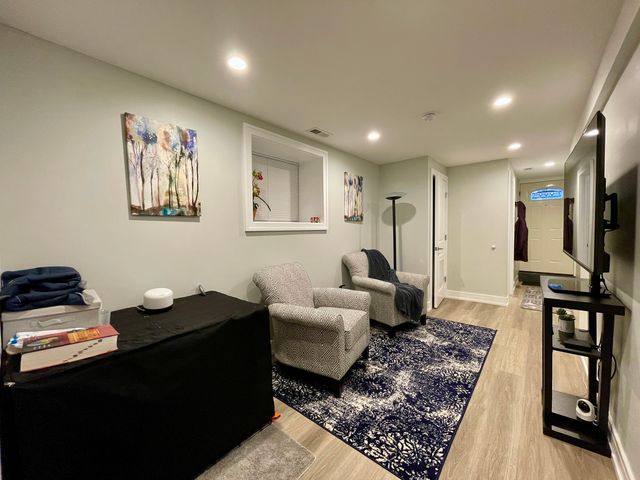 1725 N Honore Street 1R, Chicago, IL 60622