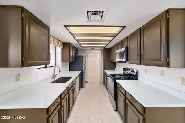 4610 N Camino Campero, Tucson, AZ 85750