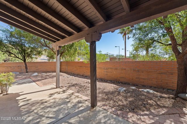 4610 N Camino Campero, Tucson, AZ 85750