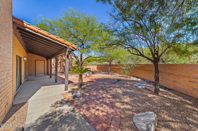 4610 N Camino Campero, Tucson, AZ 85750