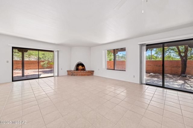 4610 N Camino Campero, Tucson, AZ 85750