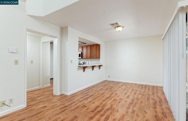 4889 Knollcrest Dr, Antioch, CA 94531
