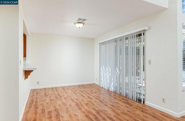 4889 Knollcrest Dr, Antioch, CA 94531