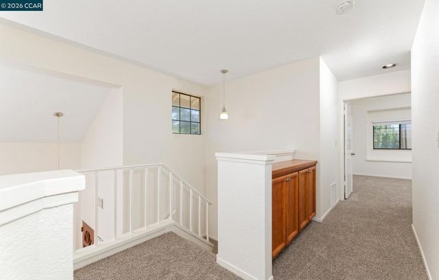 4889 Knollcrest Dr, Antioch, CA 94531