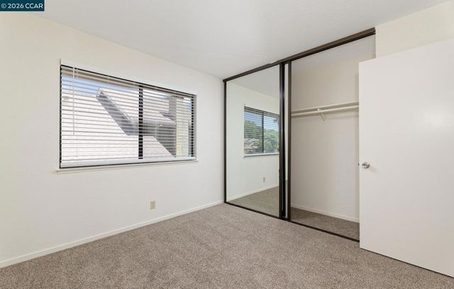 4889 Knollcrest Dr, Antioch, CA 94531